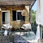 Hébergement de vacances Aspros - Restauriertes Steinhaus Nahe Rovinia Liapades