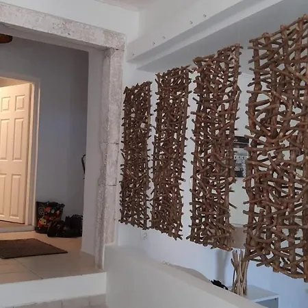 度假居 Aspros - Traditionell, Ruhig Und Strandnah 里亚帕德斯