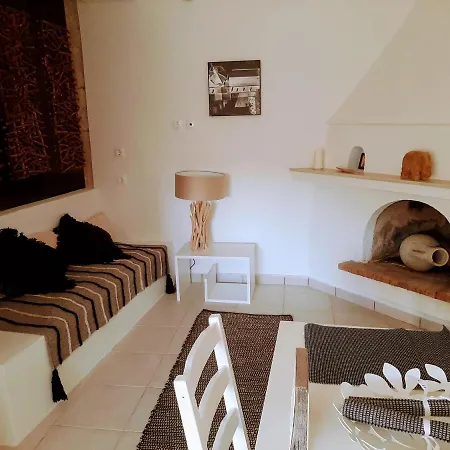 Aspros - Traditionell, Ruhig Und Strandnah 度假居 里亚帕德斯