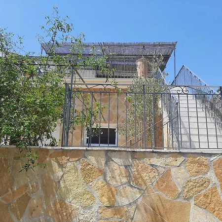 度假居 Aspros - Traditionell, Ruhig Und Strandnah *