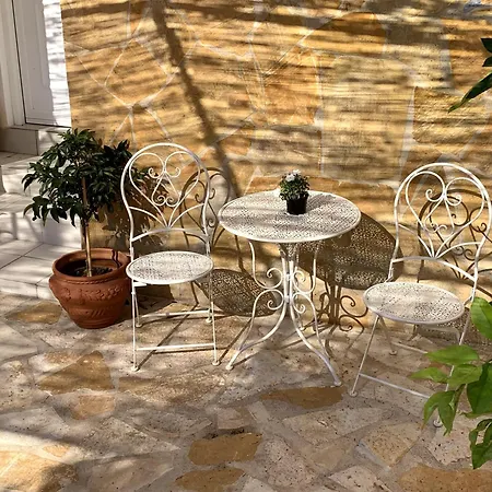 Aspros - Restauriertes Steinhaus Nahe Rovinia بيت للعطل لياباديس