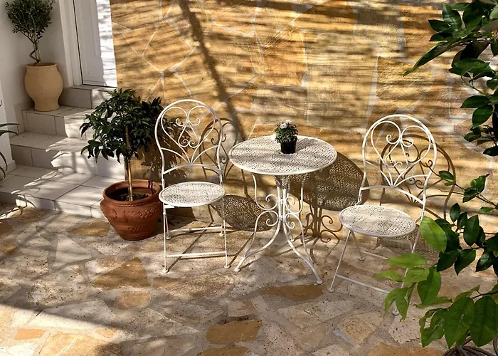 Aspros - Restauriertes Steinhaus Nahe Rovinia Case de vacanță Liapades