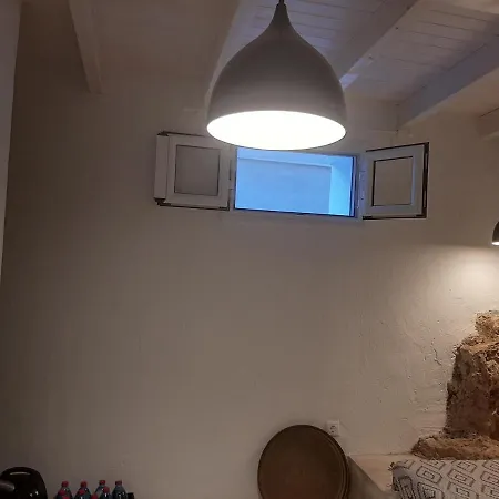 Aspros - Restauriertes Steinhaus Nahe Rovinia Feriehus *